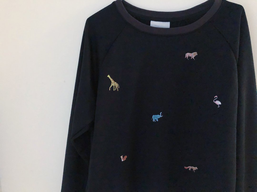 Tiny Animals Wildlife - Long Sleeve Top【雙 11 限定】 - 女装 T 恤 - 其他材质 黑色