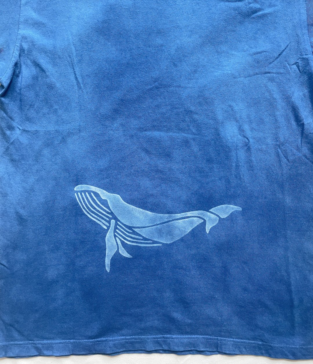 Aizome JAPANBLUE Aizen ALOHA for PEACE Whale Whale - 女装 T 恤 - 棉．麻 蓝色