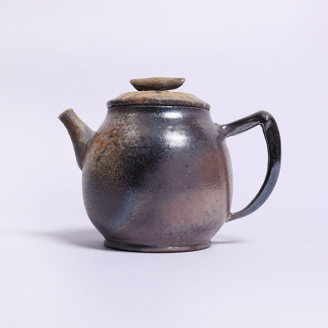 明芽窑 l 柴烧自然釉落灰后手壶 茶壶 陶壶 陶艺品 搜藏品 H4 - 茶具/茶杯 - 陶 咖啡色