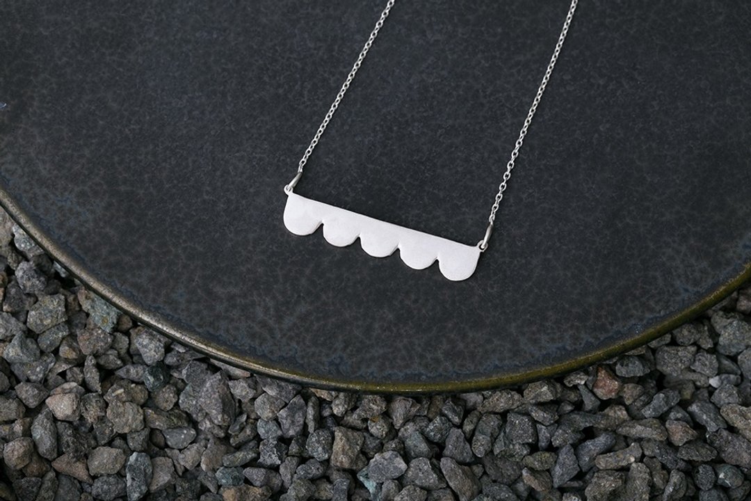 Misstache N.5 胡子小姐 5号 纯银项链 925 Silver Necklace - 颈链 - 纯银 白色