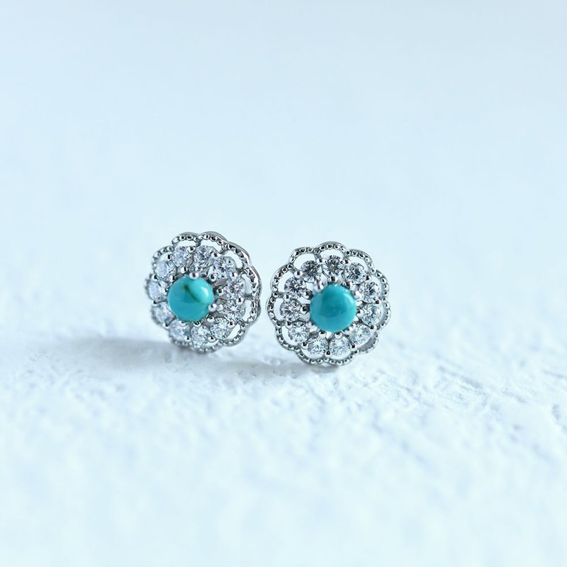 Sleeping Beauty Turquoise Flower Stud Earrings Clip-On December Birthstone - 耳环/耳夹 - 宝石 蓝色