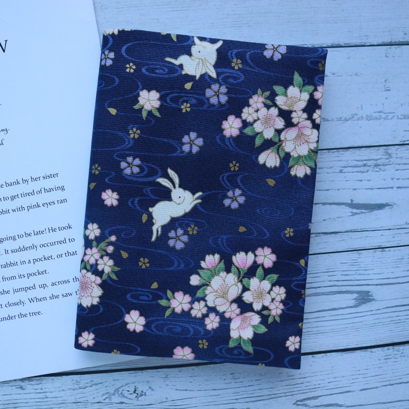 【奔月】 书衣 书套 布书衣 可调式书衣 手工书衣 - 书衣/书套 - 棉．麻 