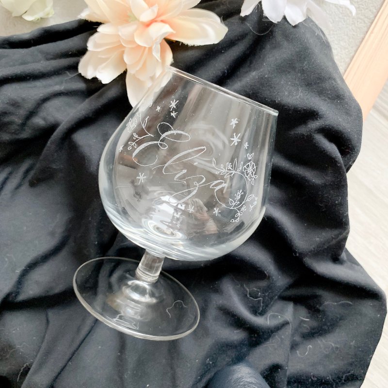 定制化玻璃酒杯 手工刻字英文艺术字礼物 - 酒杯/酒器 - 玻璃 透明