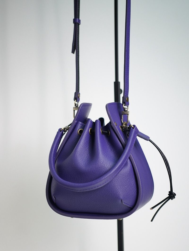 MOOS MINI Barry drawstring bucket bag拉绳水桶包(SULLY法羊紫) - 侧背包/斜挎包 - 真皮 