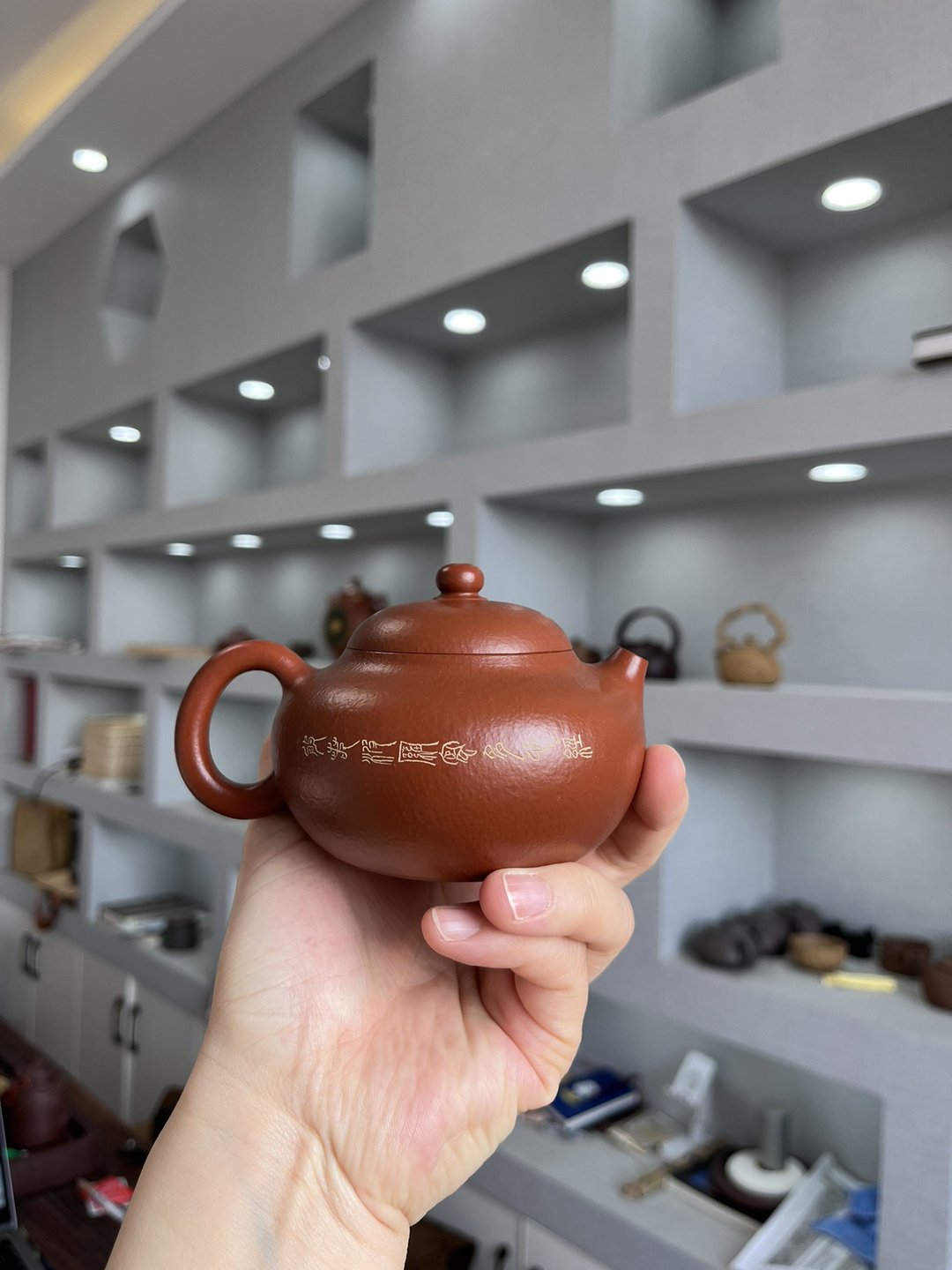 文旦 全手工 220cc 原矿30目粗砂朱泥 正宗润泽 双层盖 微刻心 - 茶具/茶杯 - 陶 灰色