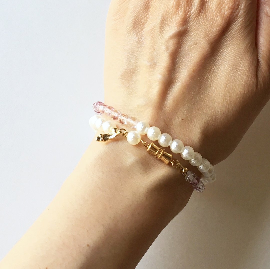 Light Czech beads and cotton pearl double concert bracelet 4 - 手链/手环 - 塑料 白色