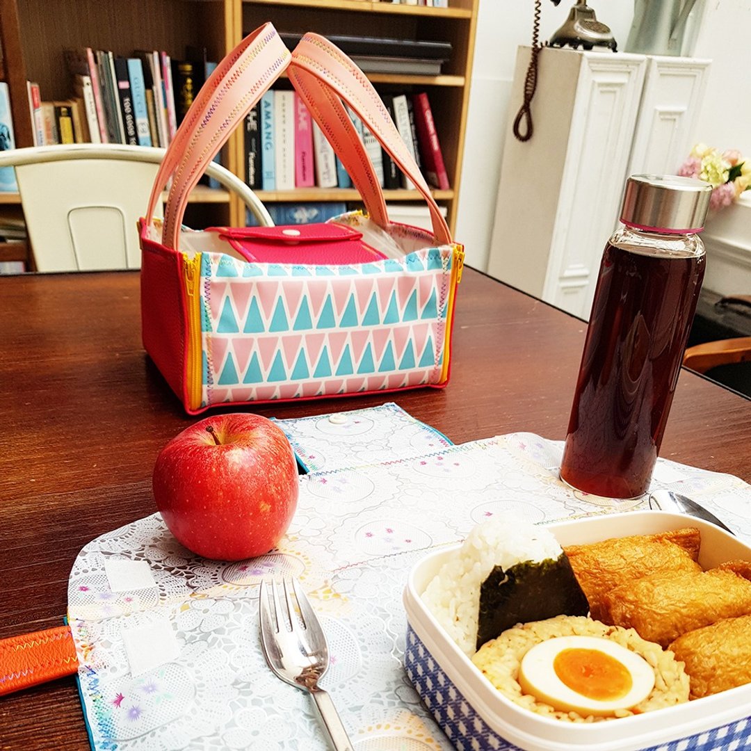 内外防水/餐垫/便当餐袋-梦幻甜粉Waterproof Placemat Lunch Bag - 便当盒/饭盒 - 防水材质 多色