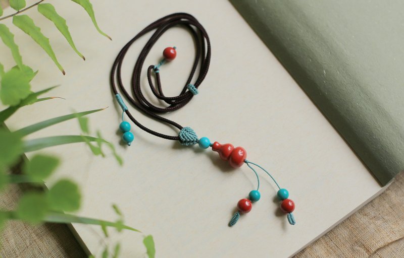 春秋手作绳编吊坠 | 葫芦 | 帝王砂 辟邪 化太岁 | 礼盒 - 项链 - 半宝石 多色