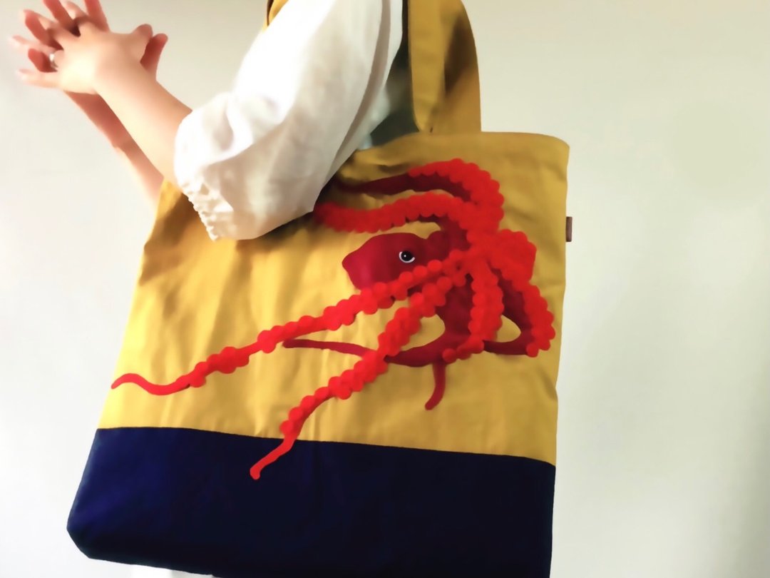 Tote bag octopus cotton lined brick orange and dull gold - 手提包/手提袋 - 棉 黄色