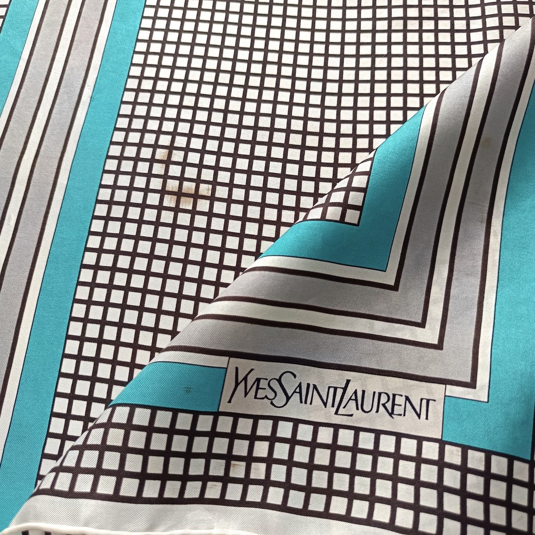 复古 Yves Saint Laurent 丝巾，土耳其蓝几何格纹，22 x 23 英寸 - 丝巾 - 棉．麻 蓝色