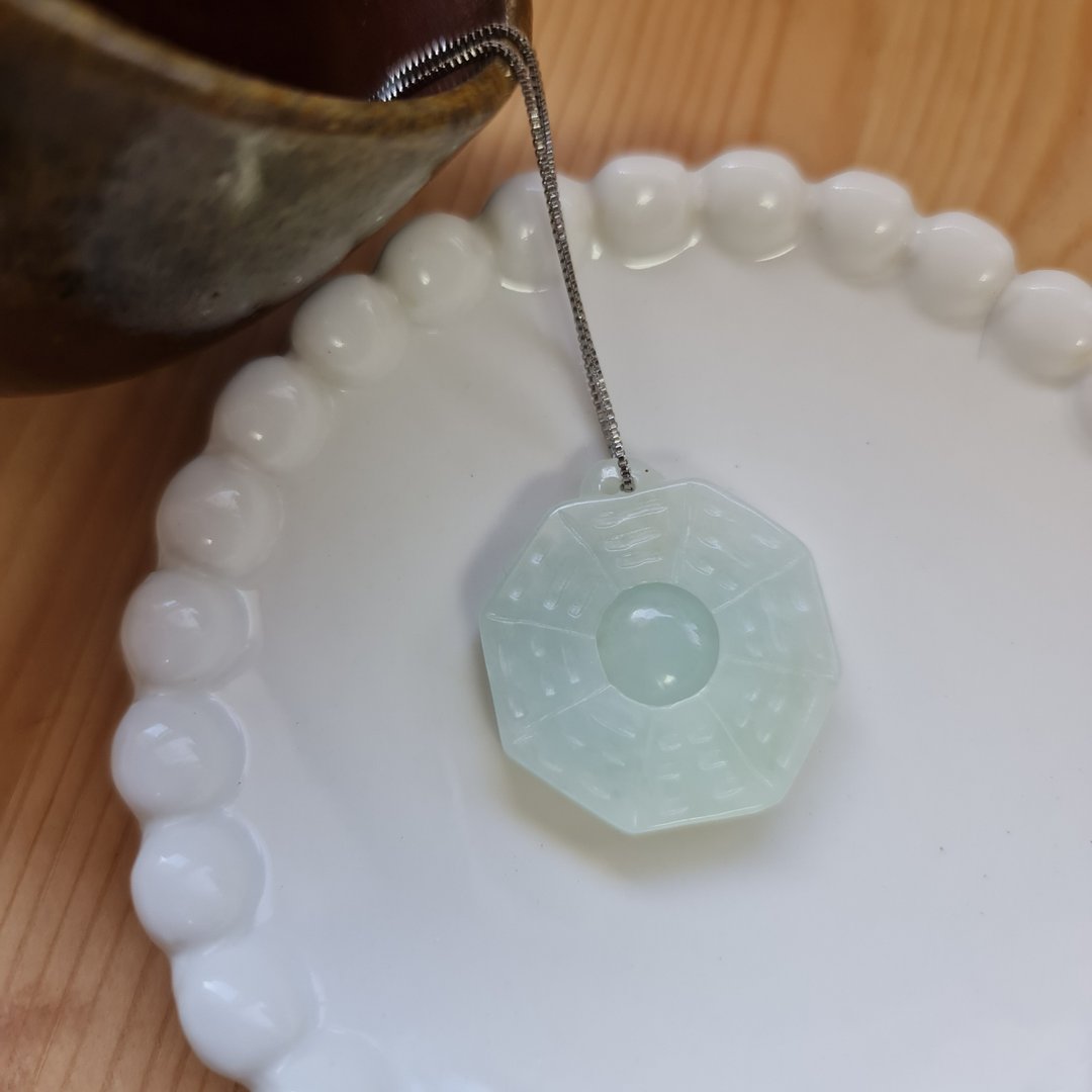 冰胶细糯果绿八卦 | 天然缅甸玉A货翡翠 - 项链 - 玉石 