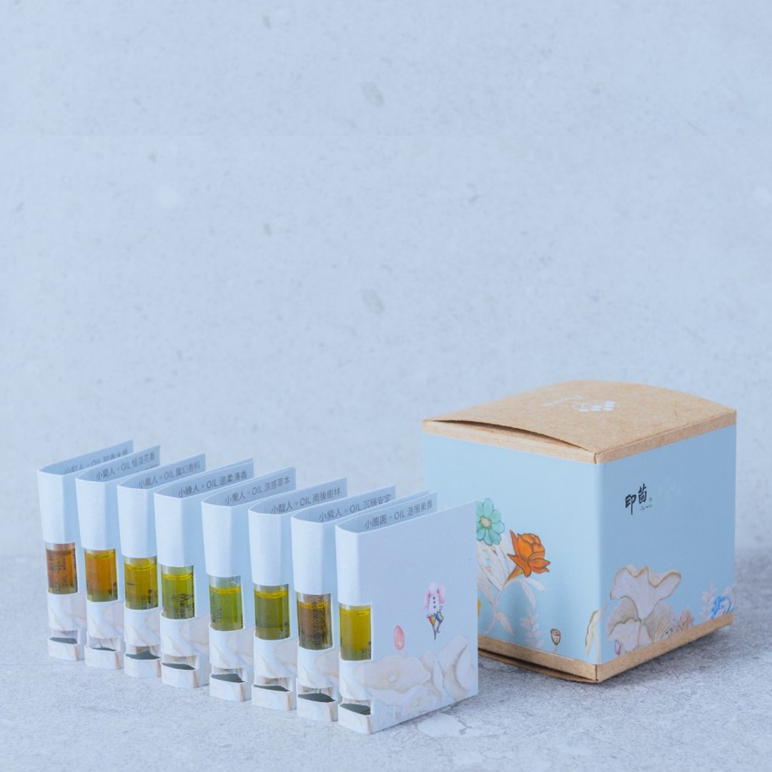 八矮人脉轮油 - 随行版 1ml x 8bottle 阿育吠陀 按摩油 身心平衡 - 香薰/精油/线香 - 精油 金色