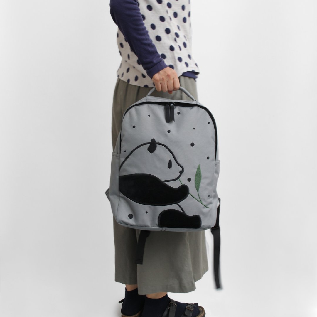 Tanabata Panda Embroidery・Rucksack - 后背包/双肩包 - 尼龙 灰色