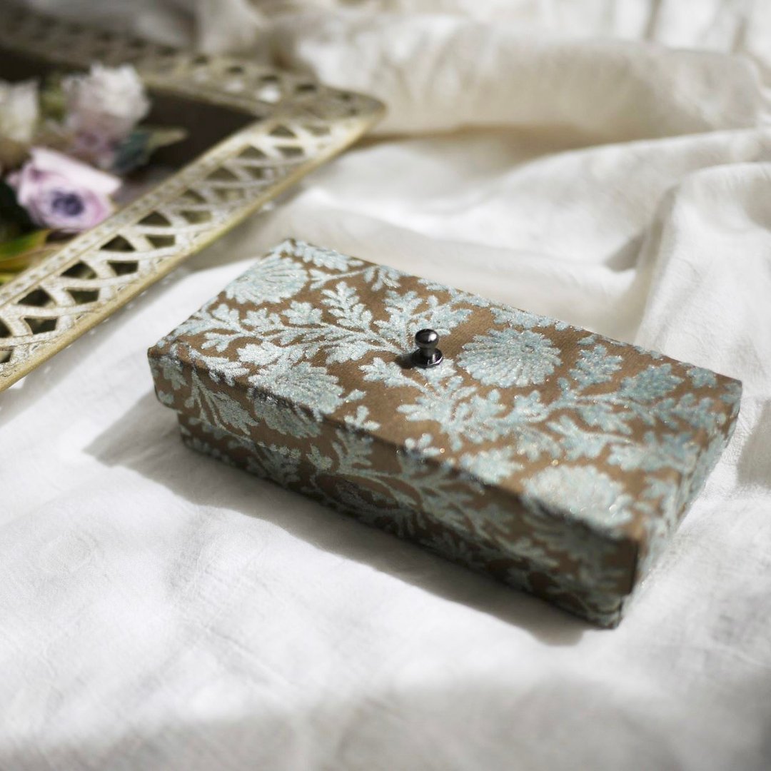 Accessory box small - 收纳用品 - 纸 