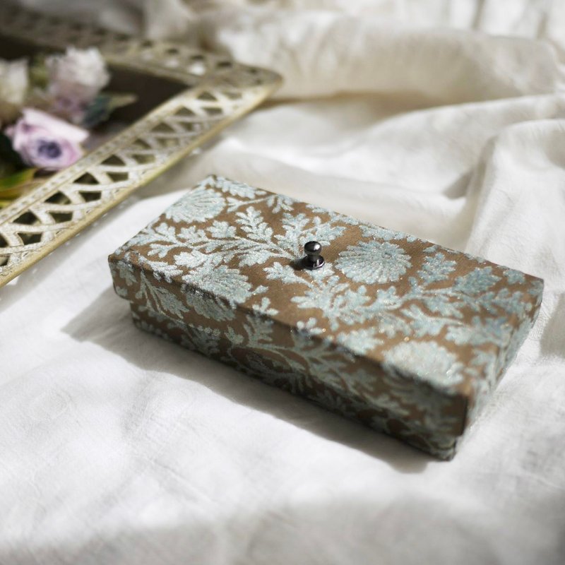 Accessory box small - 收纳用品 - 纸 