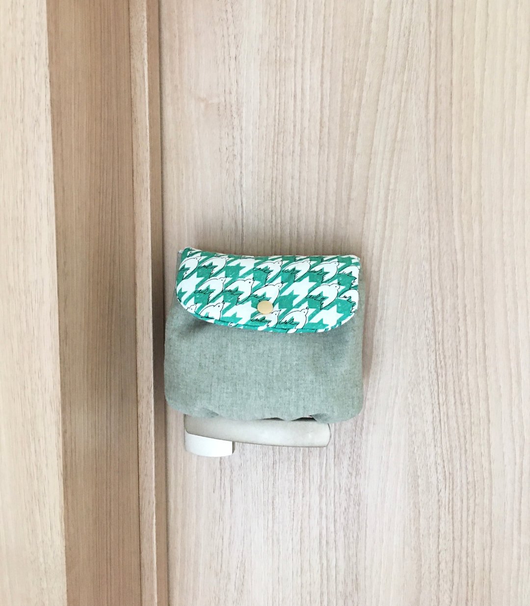 日本插画系列 / 日常化妆包 / 绿色飞鸟 - 化妆包/杂物包 - 棉 绿色