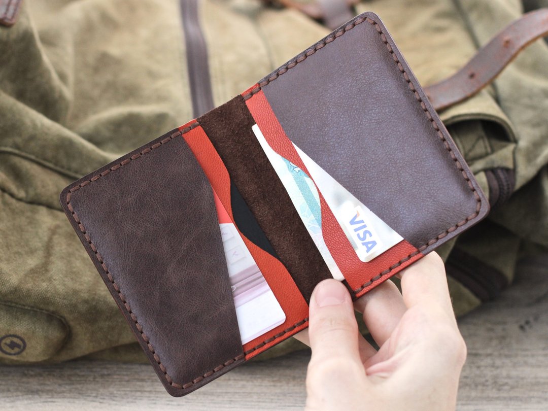 Slim Leather Card Wallet for Men and Women, Personalization Card Holder - 名片夹/名片盒 - 真皮 咖啡色