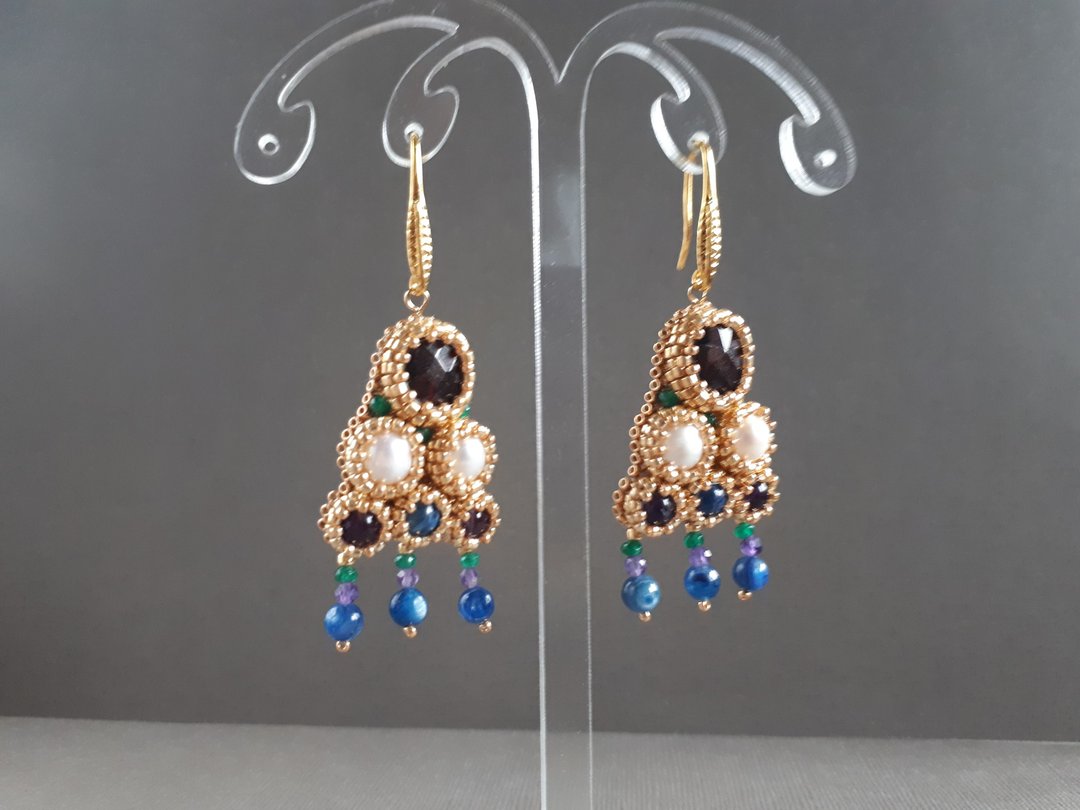 Gemstone antique roman earrings, beaded fringe earrings, pearl garnet earrings - 耳环/耳夹 - 宝石 多色