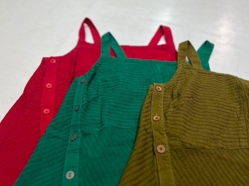 【声声慢】【特价款】抗暑一夏!细肩带斜纹钮扣 造型上衣 - 女装背心 - 棉．麻 