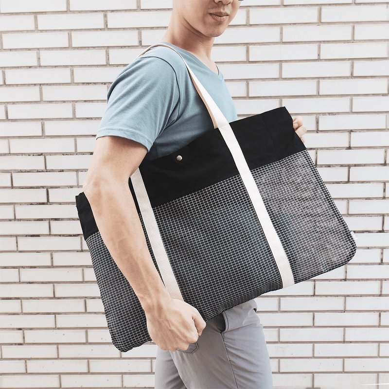 【黑白极简时尚】环保黑格包-大购物袋│回收宝特瓶再生 环境友善 - 侧背包/斜挎包 - 环保材料 