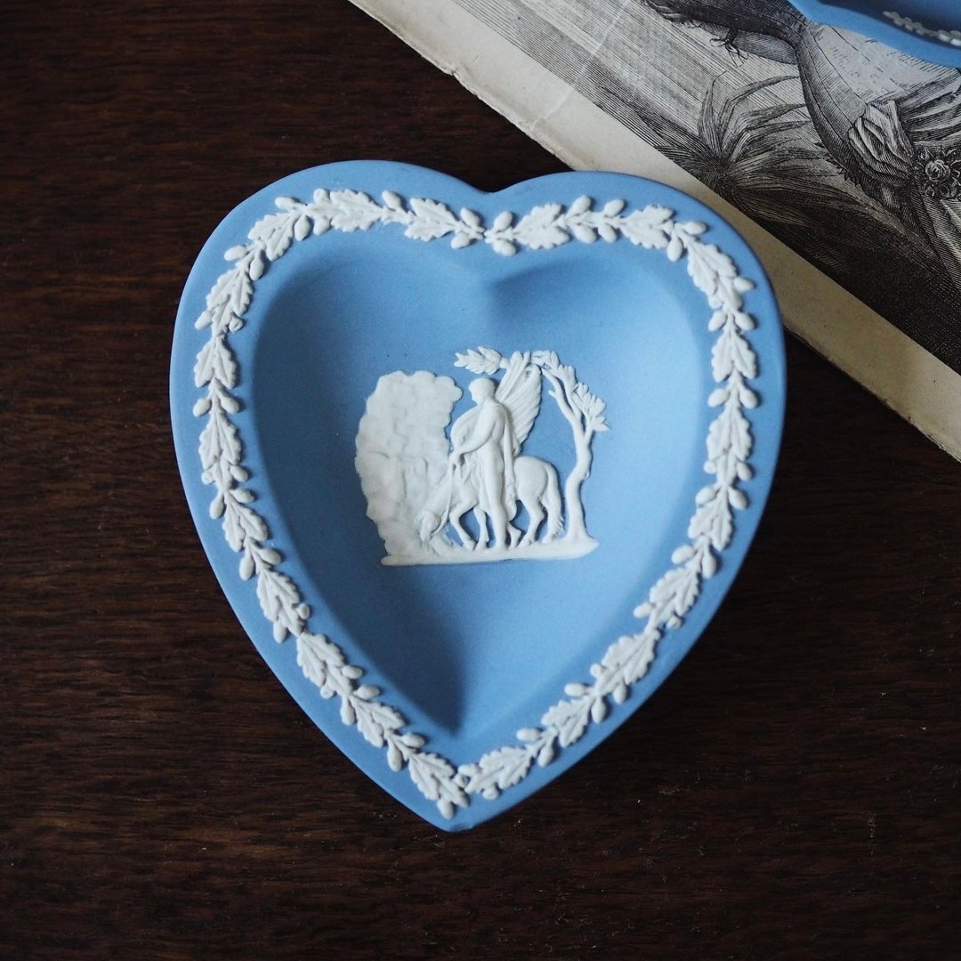 1970 年 Wedgwood Jasperware 蓝色心形 小碟 /  饰物碟 - 盘子/餐盘/盘架 - 陶 蓝色
