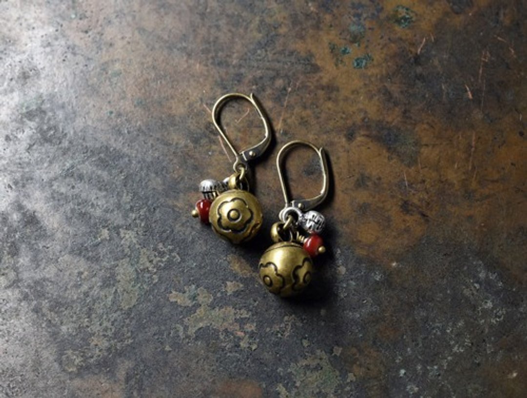 Miao brass buttons and Indian Silver bells, dark red white hearts earrings - 耳环/耳夹 - 玻璃 