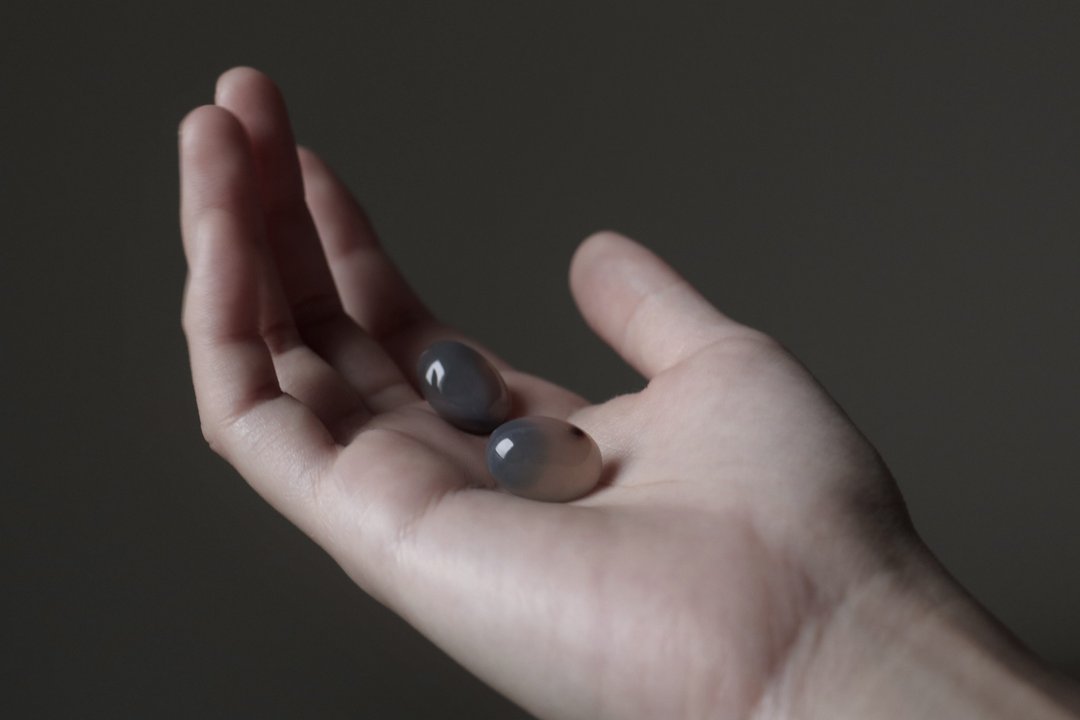 晖珥玛瑙耳环　可改耳夹 - 耳环/耳夹 - 玉石 灰色