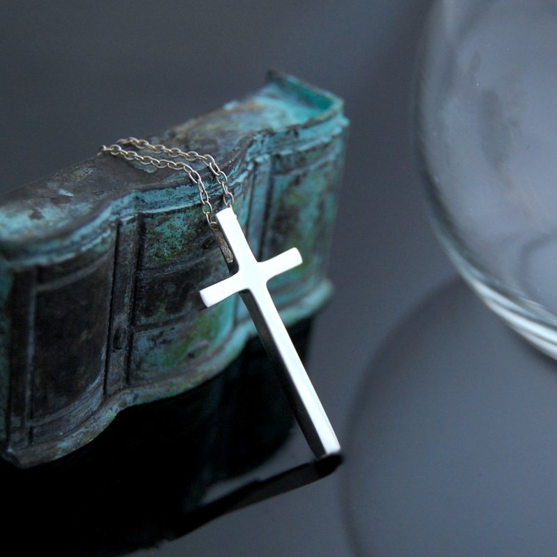 经典素面十字架 - M (银项链) - 项链 - 纯银 