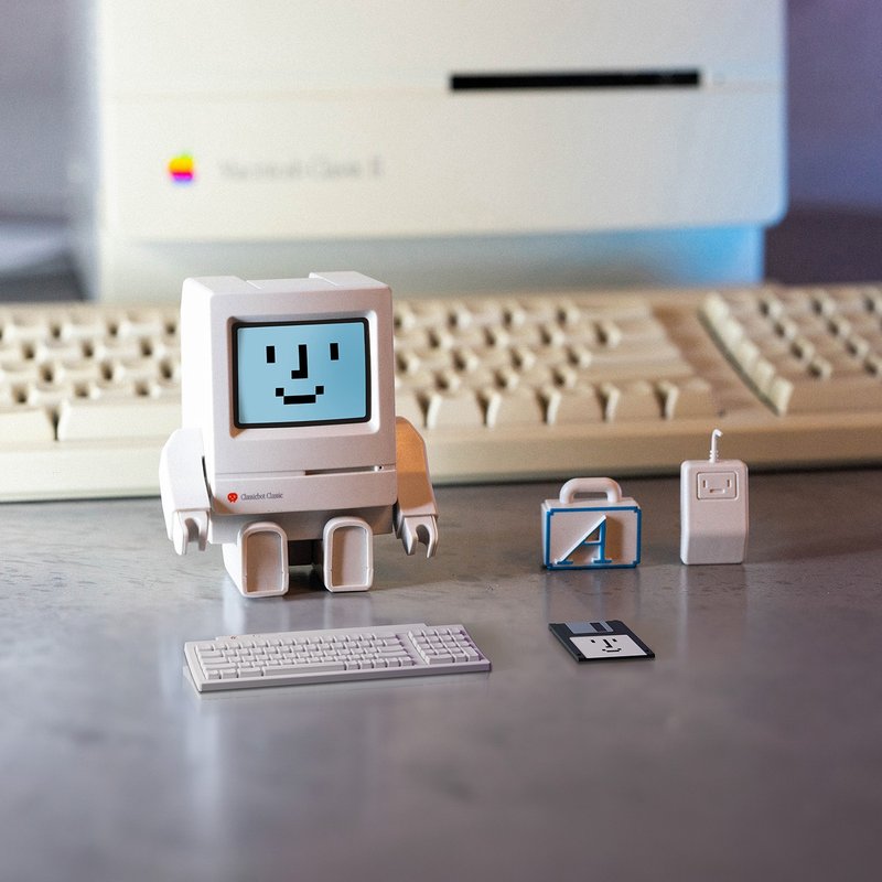 Happy Classicbot 桌面摆饰玩具 |潮玩figure |毕业、老师礼物 - 玩偶/公仔 - 塑料 白色