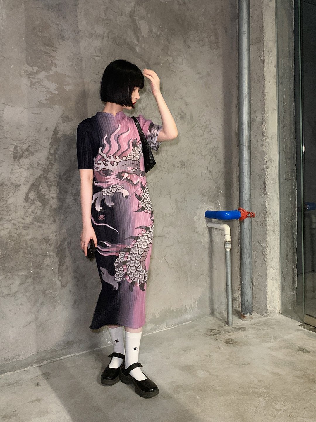 新中式银龙印花压褶旗袍领连衣裙 - 洋装/连衣裙 - 聚酯纤维 多色