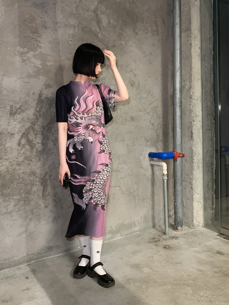 新中式银龙印花压褶旗袍领连衣裙 - 洋装/连衣裙 - 聚酯纤维 多色