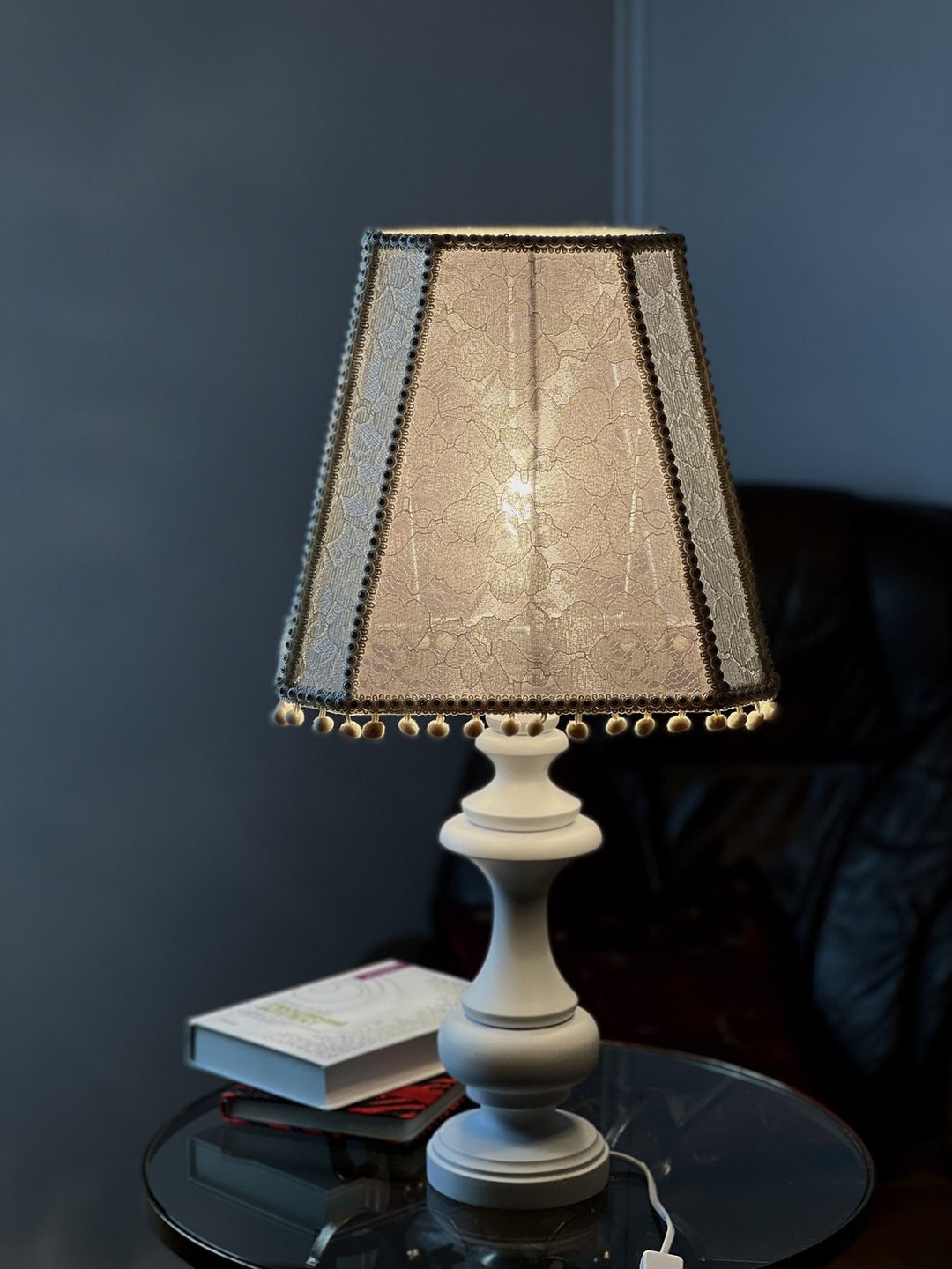 Victorian floral table lamp satin silver color white guipure with wood lamp base - 灯具/灯饰 - 其他材质 银色