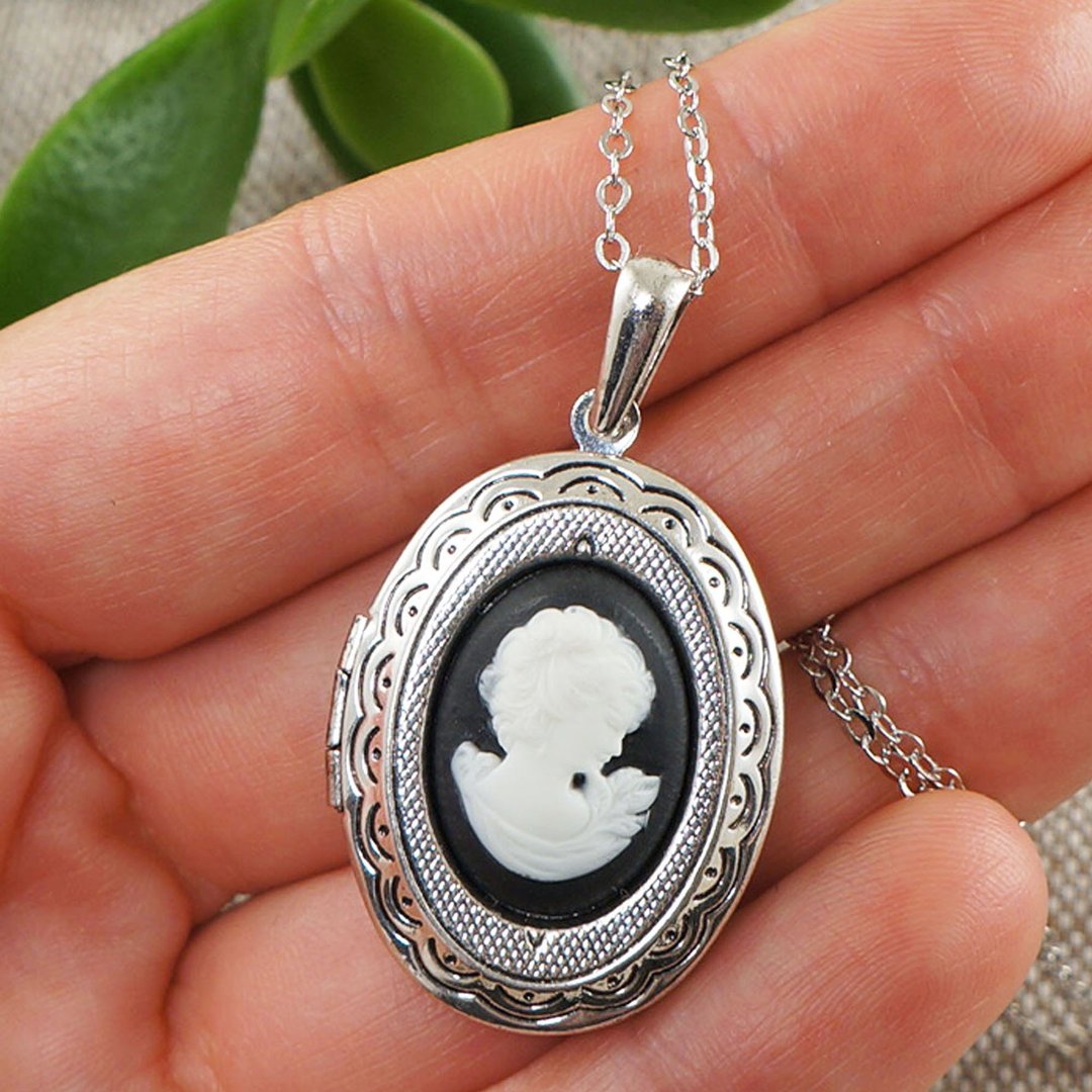 Black and White Girl Lady Cameo Oval Locket Victorian Pendant Necklace Jewelry - 项链 - 其他材质 黑色