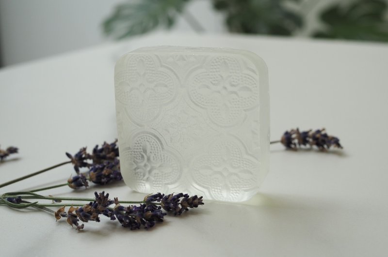 正方海棠花窗皂 - 肥皂/手工皂 - 其他材质 多色