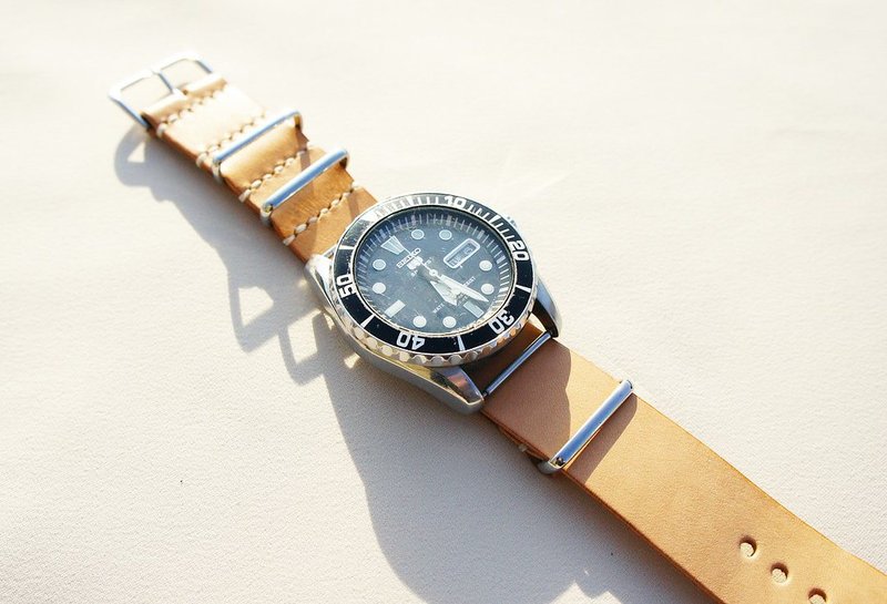 手工皮革－N.A.T.O.军系表带 皮带 Watch Strap 抗敏感不锈钢表扣 - 表带 - 真皮 咖啡色