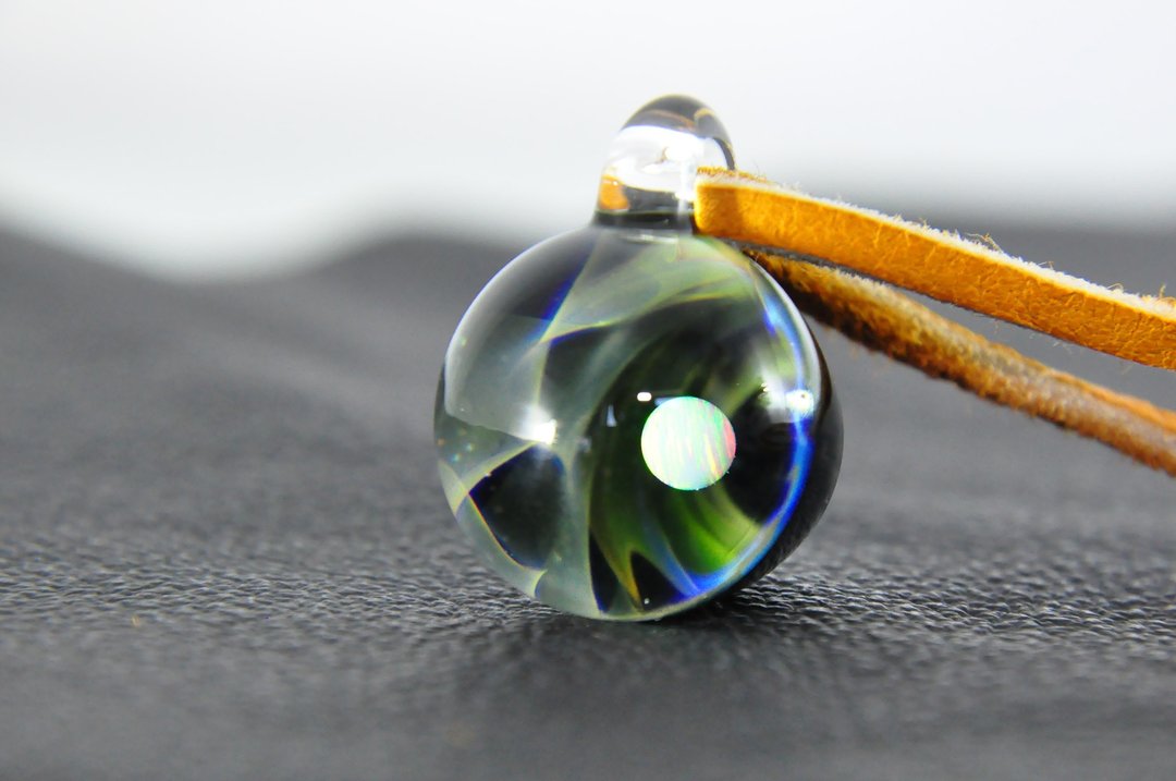 [The voltex of ether] Glass pendant opal - 项链 - 玻璃 