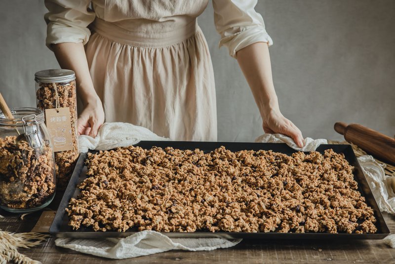 烤谷麦GRANOLA【包邮优惠 轻松袋5入组】 - 谷物麦片 - 其他材质 咖啡色