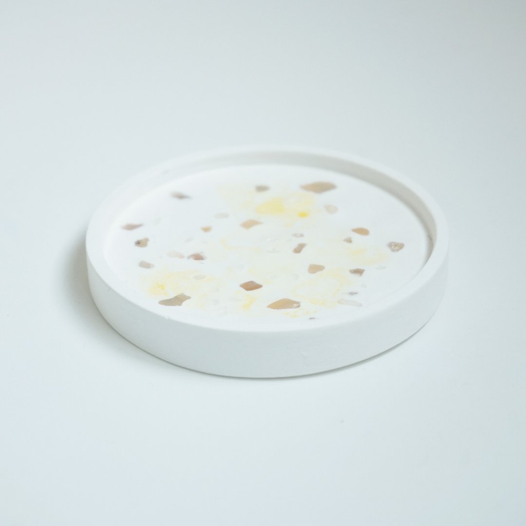 *现货 March yellow-this is not a plate. 杯垫/摆拍盘/手机支架 - 杯垫 - 其他材质 