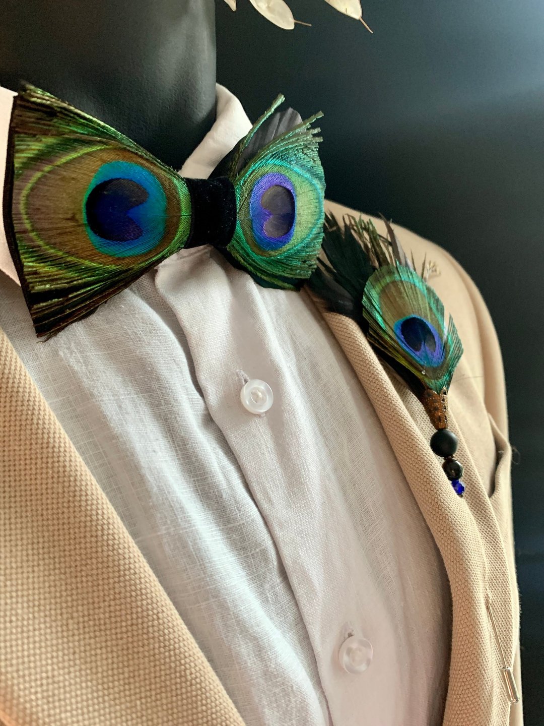 Set: wedding deep green bow tie and boutonniere with feathers peacock - 领结/领巾 - 其他材质 绿色