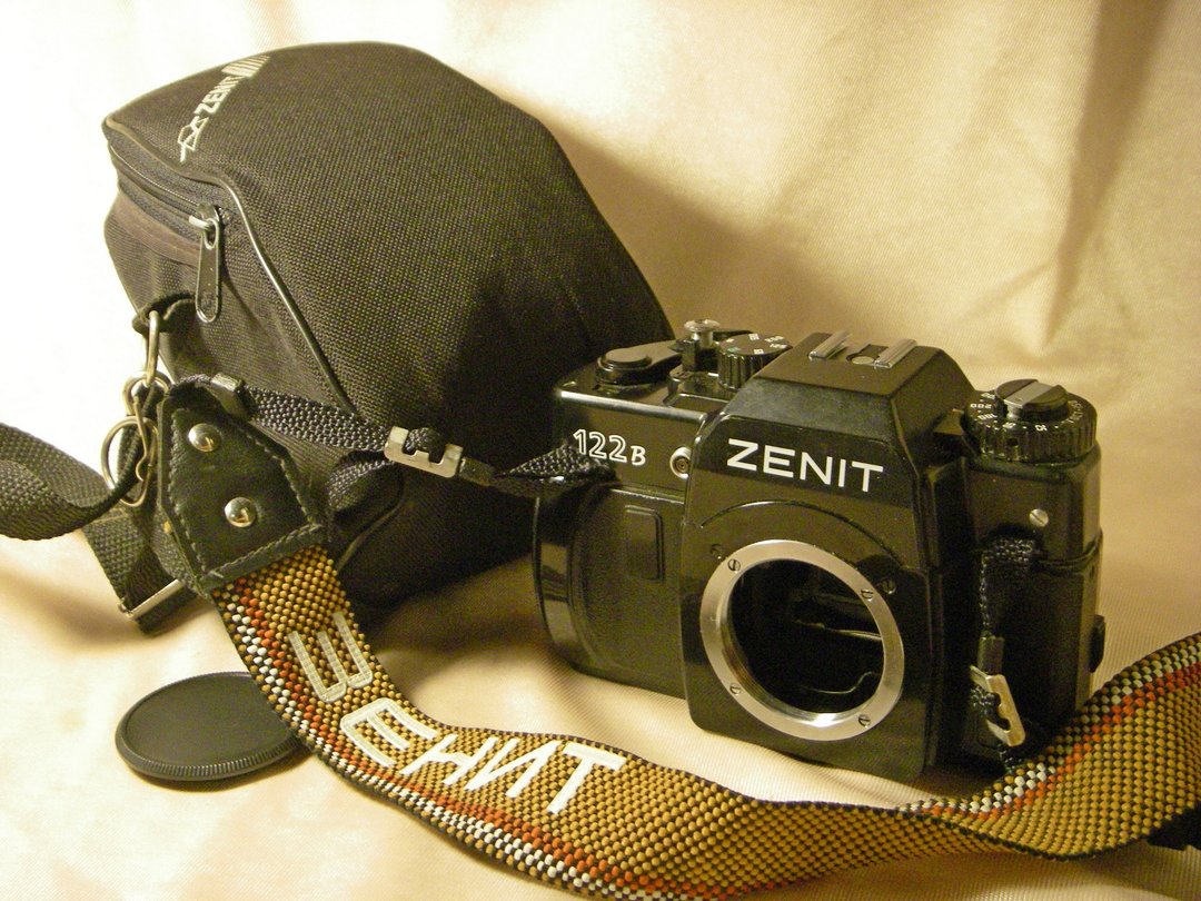 罕见 KMZ ZENIT-122B 35 毫米胶片单反相机机身带宾得 M42 镜头卡 - 相机 - 其他材质 