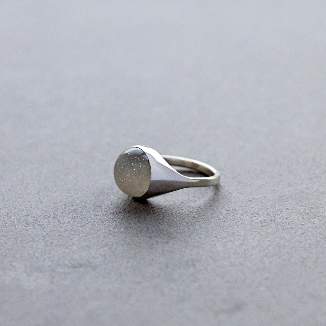 White Moonstone Ring - 戒指 - 其他金属 灰色