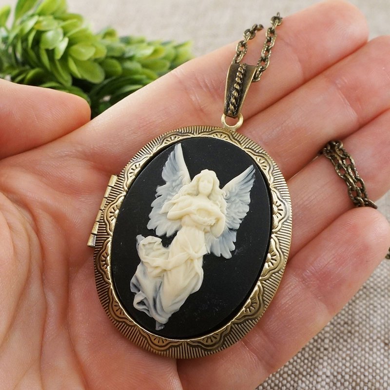 Guardian Angel Cherub Cameo Photo Locket Ivory Black Pendant Necklace Jewelry - 项链 - 其他材质 黑色