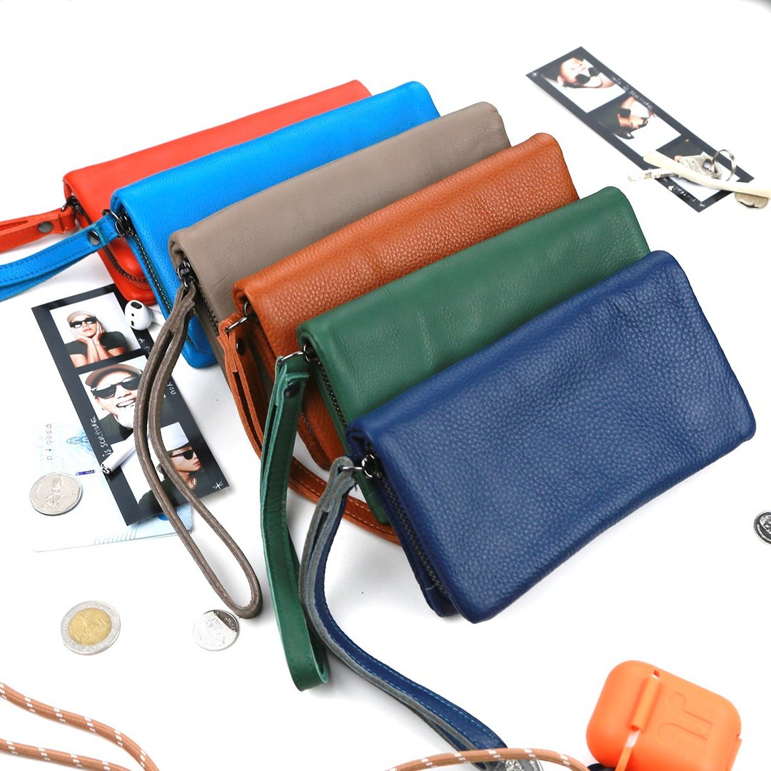FOXY : Long wallet genuine leather with zip around soft leather from Lucky Bao. - 皮夹/钱包 - 真皮 
