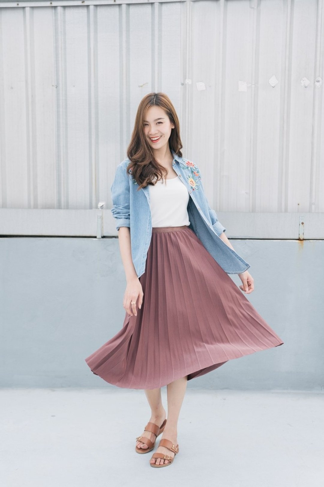 Floral denim boyfriend shirt - 女装上衣 - 其他材质 蓝色
