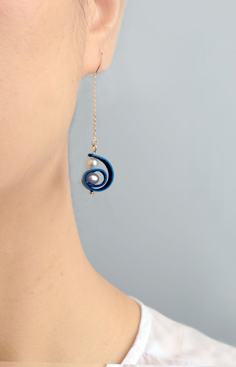 何非OPHIR HE植鞣革头层牛皮手工绘画染耳饰 海洋系列 - 耳环/耳夹 - 真皮 