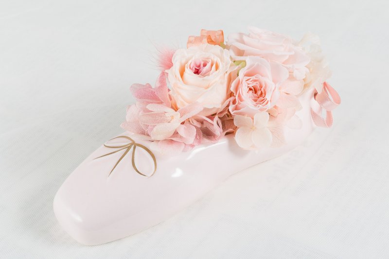 灰姑娘的梦幻舞鞋少女的期待 求婚告白情人节生日男/女生定制礼物 - 植栽/盆栽 - 植物．花 粉红色