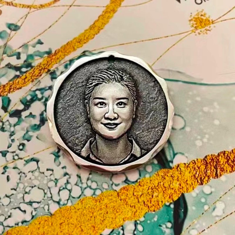 客制化项链人像画 自画像项链  女友 纯银颈链 似颜绘 大師級雕刻 - 项链 - 纯银 