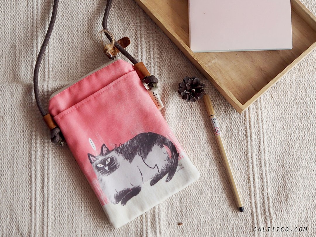 crossbody bag withYellow cat - 侧背包/斜挎包 - 棉 粉红色