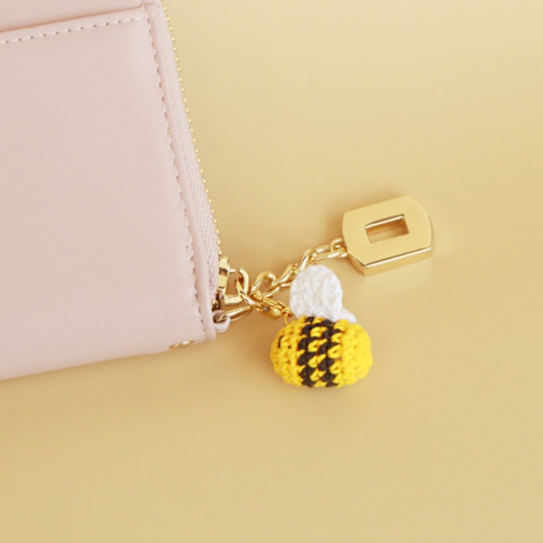 Crochet Tiny Bee Doll Keychain - 吊饰 - 其他材质 黄色