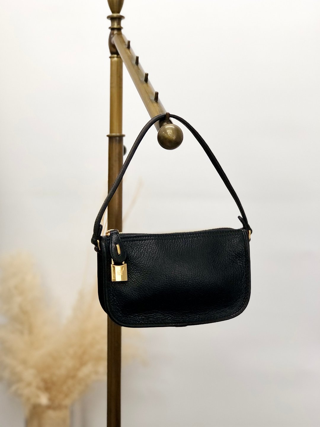 【 日本直送 名牌中古包 】LOEWE 罗威 手提包 黑色 皮革 锁头 配件收纳包 vintage 古董 hpjmjp - 手提包/手提袋 - 真皮 黑色